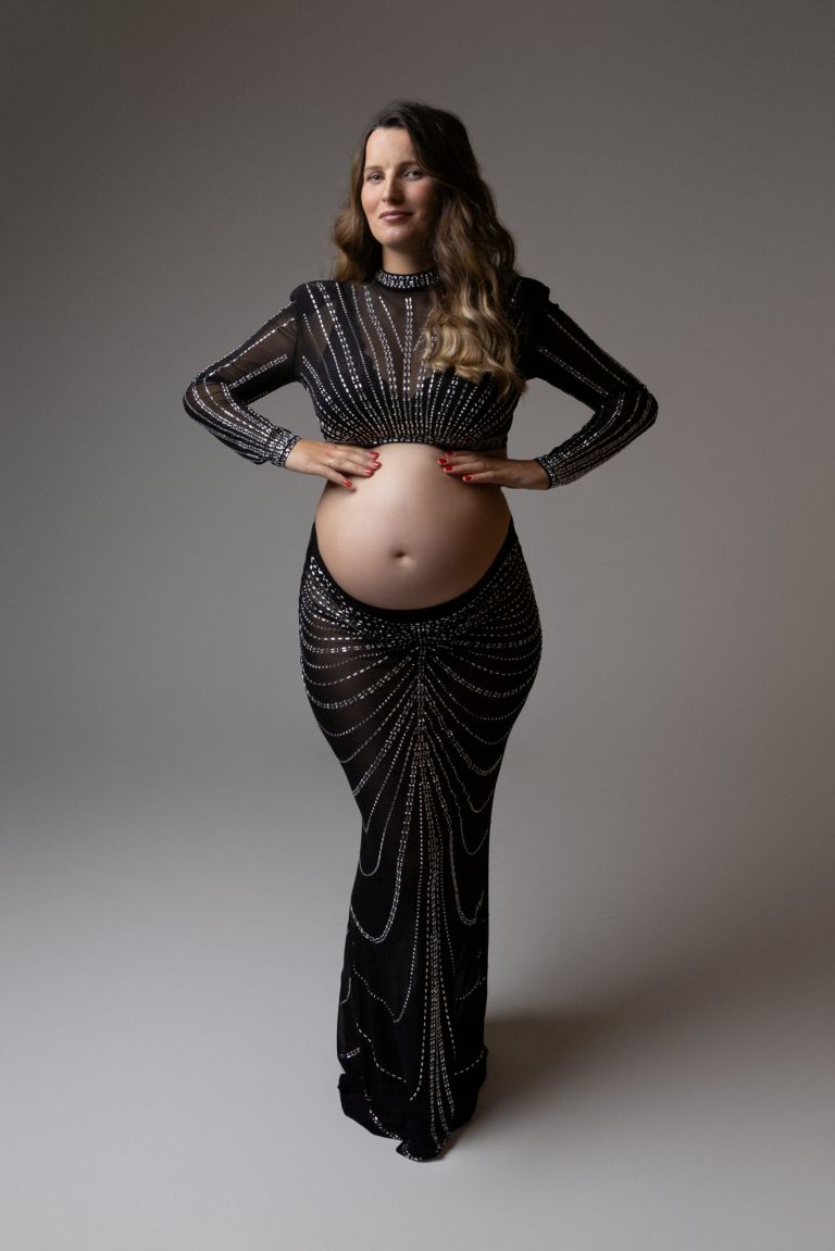 Portrait femme enceinte studio Santec artistique