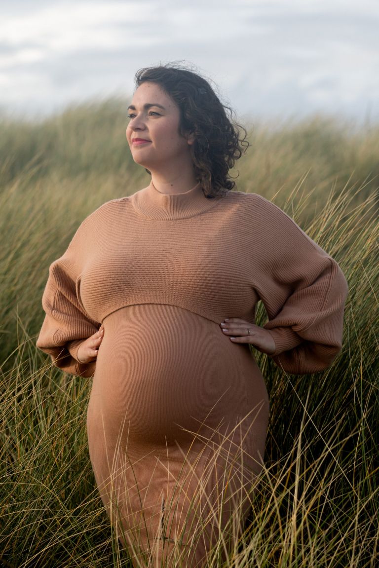 Portrait artistique grossesse dunes Santec extérieur